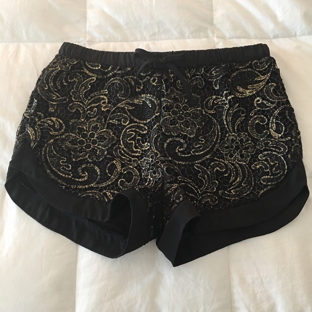 MARTELA SHORTS